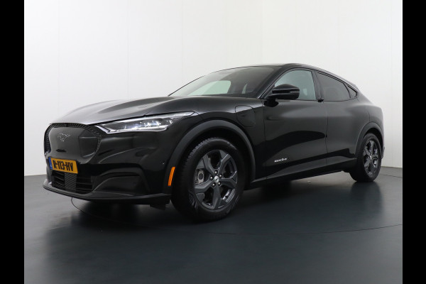 Ford Mustang Mach-E Extended RWD 98 kWh Leer Pano-Dak Auto-Pilot-Adaptive Cruise+Lane Centring Assist en Stop&Go Apple-Android Carplay 360-gr Elektr.verst.Stoelen+geheugen+Verwarmd Bang & OlufsenDual-ECC Fully Active Park Assist Elektr.Achterklep BLISS Driver Alert One-pedal-drive Lane Change Warning en Lane Centering Assist FordKeyless Entry Grootste-Accu+Bereik  59.000 nieuw
