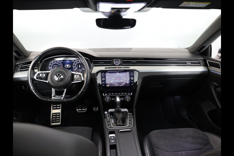 Volkswagen Arteon 1.5 TSI Business R 150pk AUT| Pano-dak| verwarmde voorruit| leer-alcantara| 19'LM-velgen