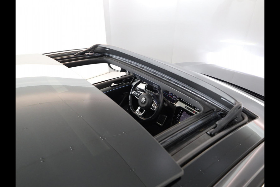 Volkswagen Arteon 1.5 TSI Business R 150pk AUT| Pano-dak| verwarmde voorruit| leer-alcantara| 19'LM-velgen