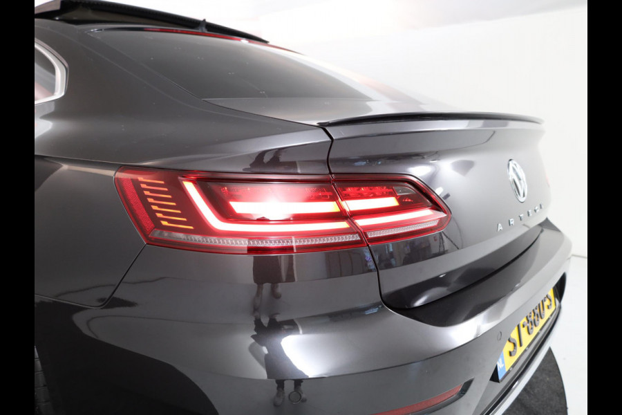 Volkswagen Arteon 1.5 TSI Business R 150pk AUT| Pano-dak| verwarmde voorruit| leer-alcantara| 19'LM-velgen