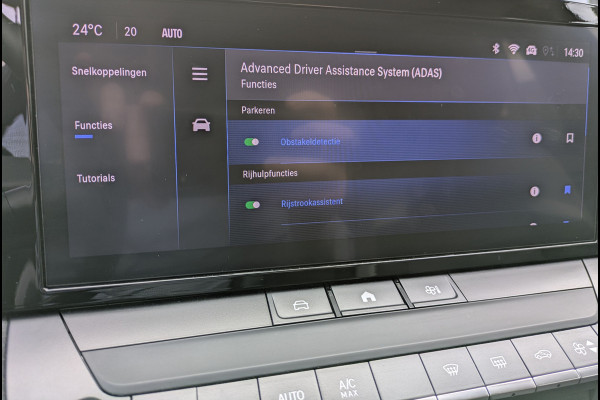 Opel Astra 1.2 T111PK Apple Carplay Navi-App Pure-Panel Virtual Cockpit PDC-v+a Keyless Ecc Led-a+v DAB+ Cruise Control Lmv Lane Assist Mistlamp Led Regensensor Hill Start Assist Rijstrooksensor met correctie Hill hold functie AEB ESPVermoeidheids herkenning Regensensor Verkeersbord detectie Mirror Screen Elektrisch verstelbare en verwarmbare buitenspiegels EURO6.4 Qi-lader Draadloos Orig.NLse auto slechts 35.600km! nieuwprijs € 33.500