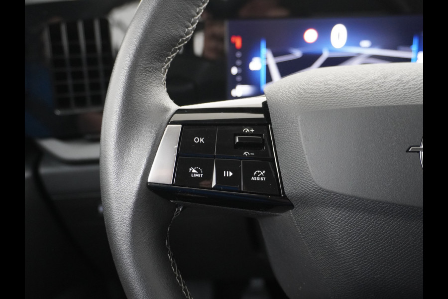 Opel Astra 1.2 T111PK Apple Carplay Navi-App Pure-Panel Virtual Cockpit PDC-v+a Keyless Ecc Led-a+v DAB+ Cruise Control Lmv Lane Assist Mistlamp Led Regensensor Hill Start Assist Rijstrooksensor met correctie Hill hold functie AEB ESPVermoeidheids herkenning Regensensor Verkeersbord detectie Mirror Screen Elektrisch verstelbare en verwarmbare buitenspiegels EURO6.4 Qi-lader Draadloos Orig.NLse auto slechts 35.600km! nieuwprijs € 33.500