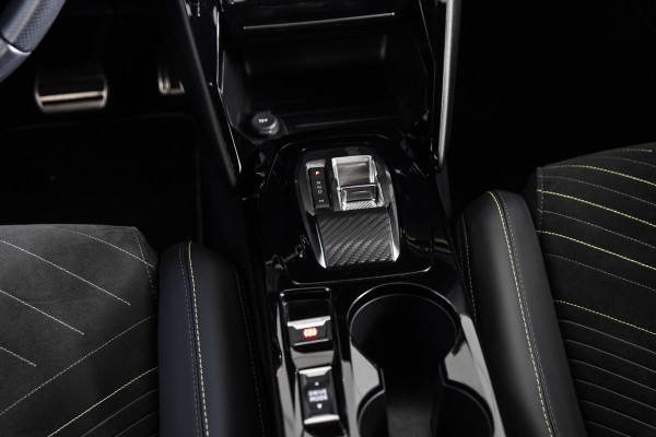 Peugeot 2008 1.2 PureTech 130 PK GT - Automaat | Dig. Cockpit | Adapt. Cruise | Elek. stoel | Stoelverw. | PDC | Camera | NAV+App. Connect | Auto. Airco | LM 17"| 6653