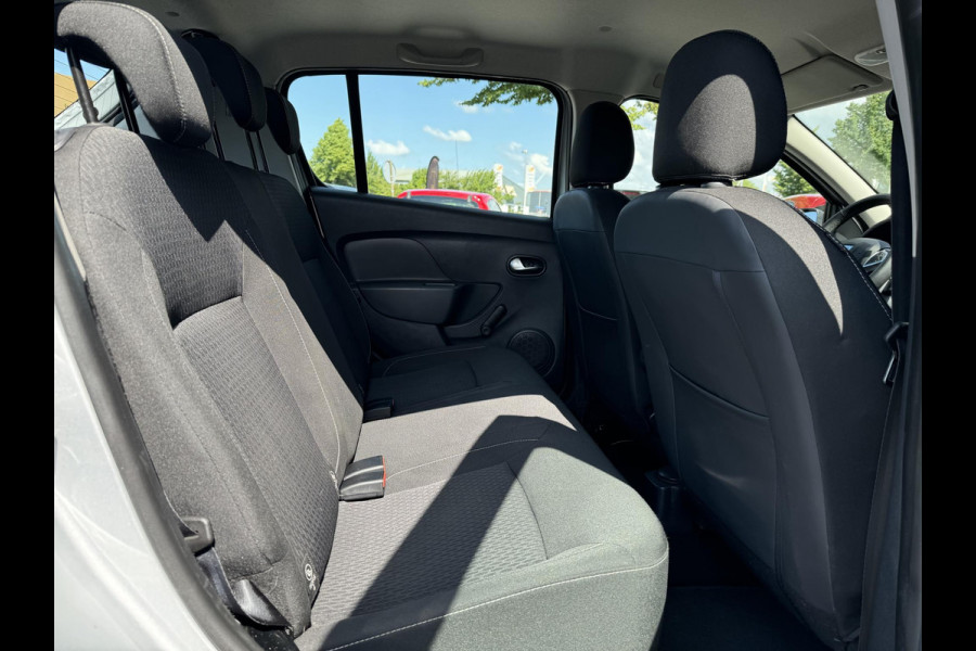 Dacia Sandero 0.9 TCe Laureate Airco,Cruise,Elektr. Ramen,LM Velgen,Trekhaak,N.A.P,Nieuwe Apk bij Aflevering