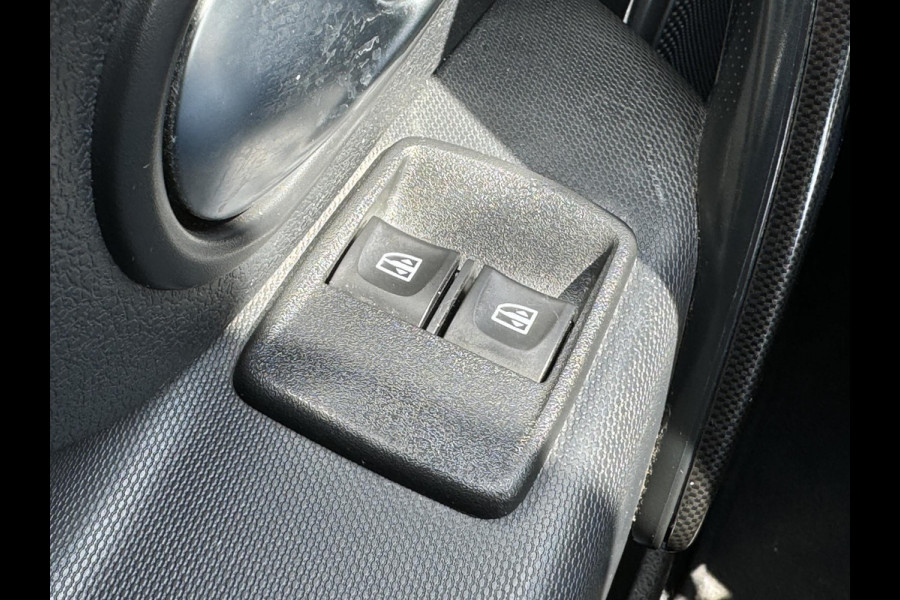 Dacia Sandero 0.9 TCe Laureate Airco,Cruise,Elektr. Ramen,LM Velgen,Trekhaak,N.A.P,Nieuwe Apk bij Aflevering