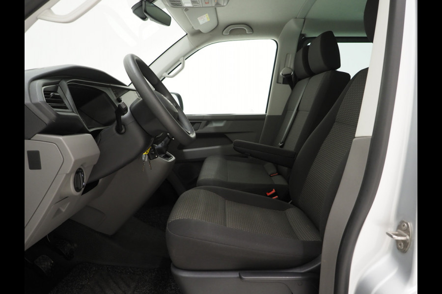 Volkswagen Transporter 2.0 TDI 150PK DC Dubbele Cabine R-Line L2H1 6-Zits | Sidebars | Splitter | Airco | Carplay | Trekhaak