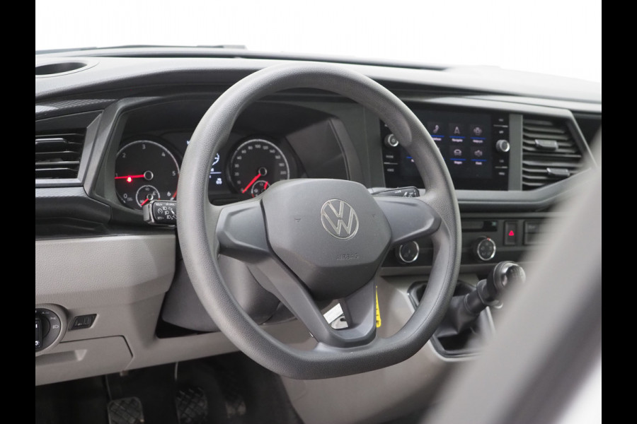 Volkswagen Transporter 2.0 TDI 150PK DC Dubbele Cabine R-Line L2H1 6-Zits | Sidebars | Splitter | Airco | Carplay | Trekhaak