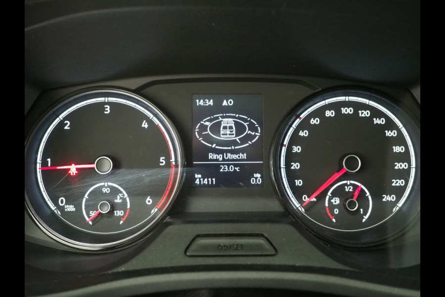 Volkswagen Transporter 2.0 TDI 150PK DC Dubbele Cabine R-Line L2H1 6-Zits | Sidebars | Splitter | Airco | Carplay | Trekhaak