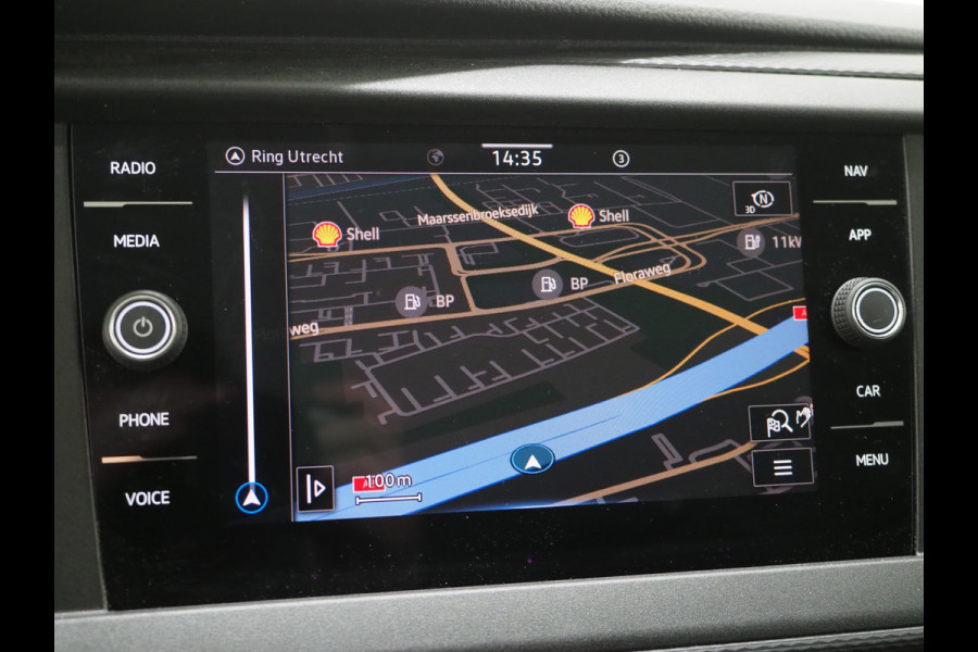 Volkswagen Transporter 2.0 TDI 150PK DC Dubbele Cabine R-Line L2H1 6-Zits | Sidebars | Splitter | Airco | Carplay | Trekhaak