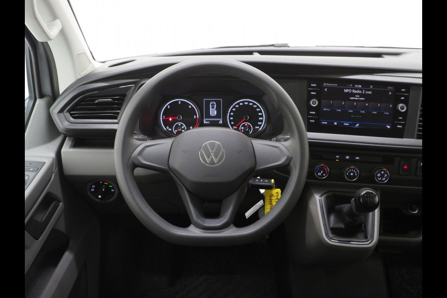 Volkswagen Transporter 2.0 TDI 150PK DC Dubbele Cabine R-Line L2H1 6-Zits | Sidebars | Splitter | Airco | Carplay | Trekhaak