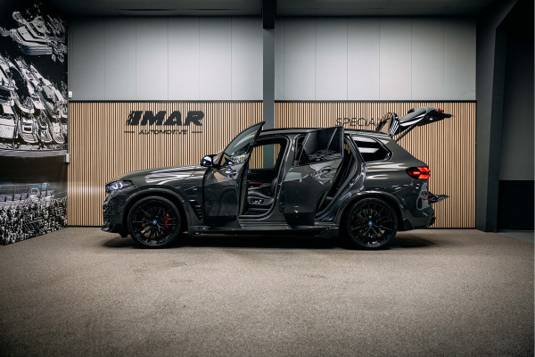 BMW X5 xDrive50e Prachtig samen gestelde X5 M stoelen, Dravit Grau