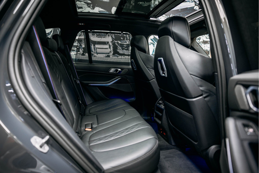 BMW X5 xDrive50e Prachtig samen gestelde X5 M stoelen, Dravit Grau
