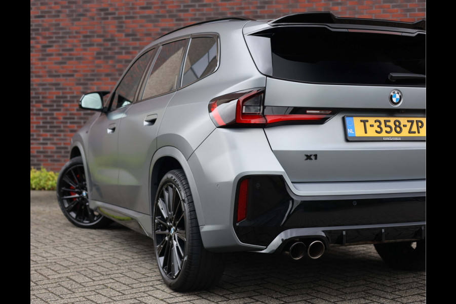 BMW X1 23i x-Drive *Pano*M-Sport*Head-Up*Uniek!*