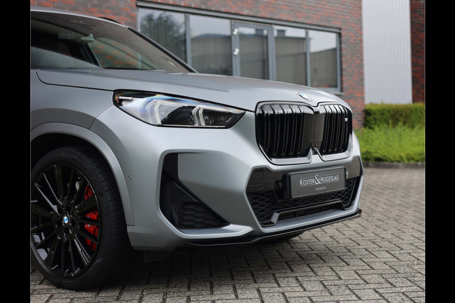 BMW X1 23i x-Drive *Pano*M-Sport*Head-Up*Uniek!*