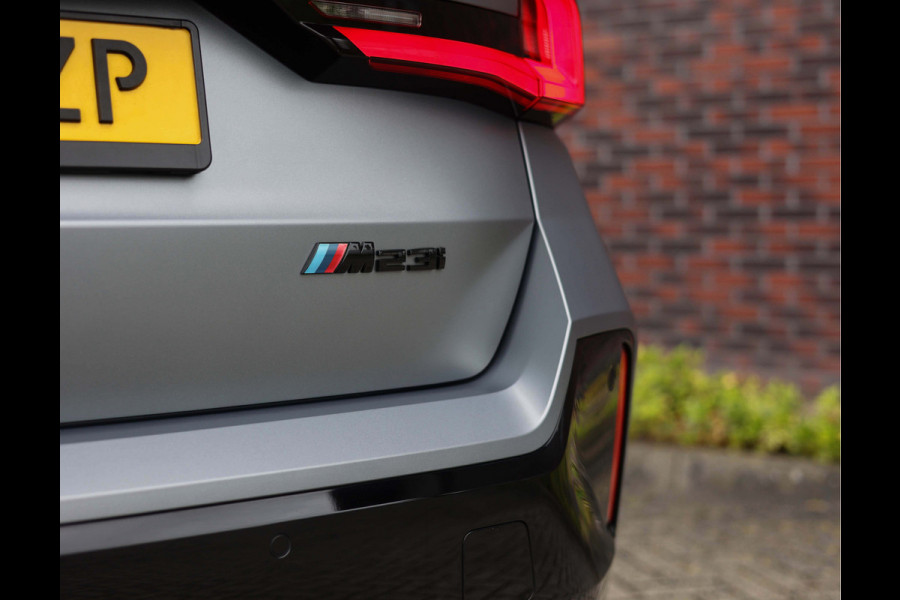 BMW X1 23i x-Drive *Pano*M-Sport*Head-Up*Uniek!*