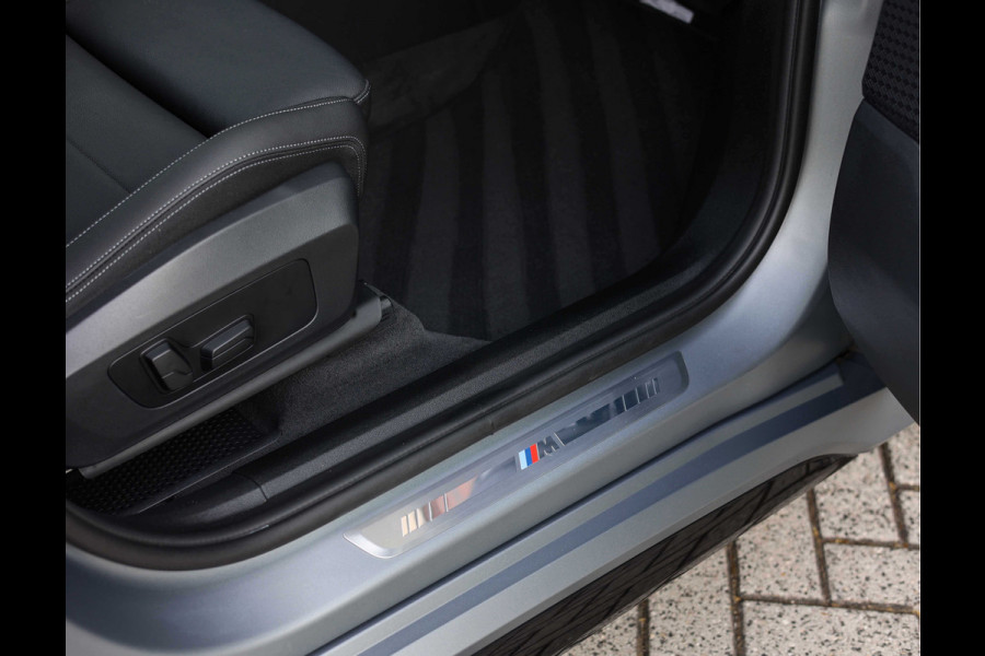 BMW X1 23i x-Drive *Pano*M-Sport*Head-Up*Uniek!*