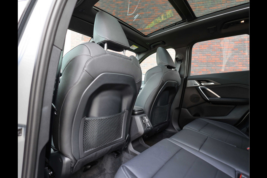 BMW X1 23i x-Drive *Pano*M-Sport*Head-Up*Uniek!*