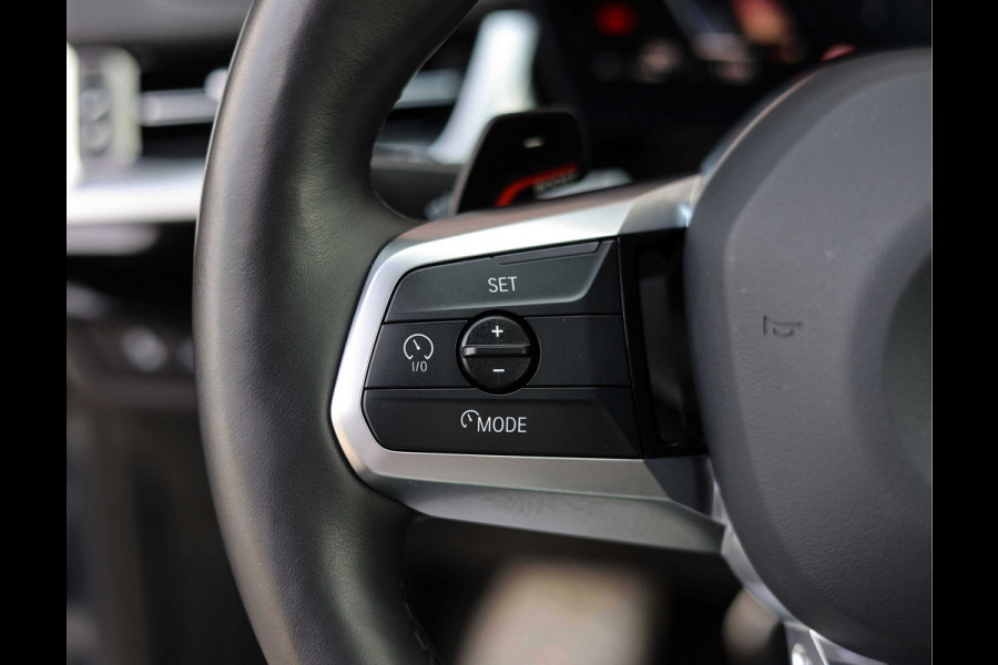 BMW X1 23i x-Drive *Pano*M-Sport*Head-Up*Uniek!*