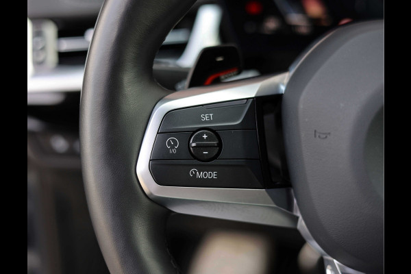 BMW X1 23i x-Drive *Pano*M-Sport*Head-Up*Uniek!*