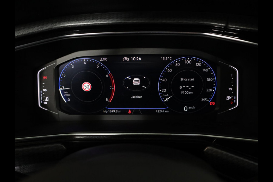 Volkswagen T-Cross 1.0 TSI R-Line 110pk 6bak| digital display| 18'LM-velgen| Climatronic