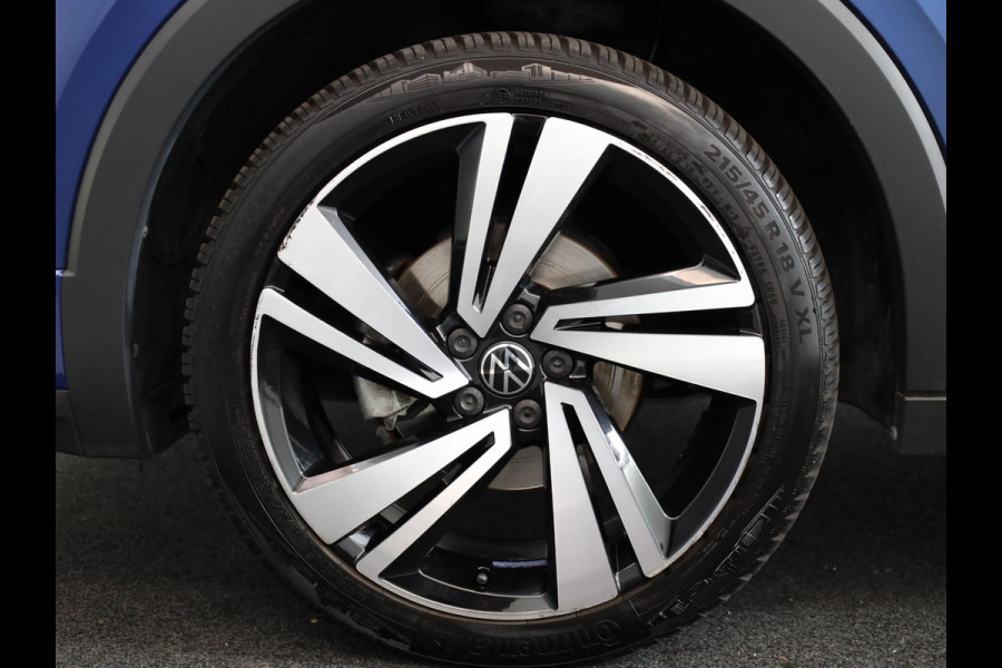 Volkswagen T-Cross 1.0 TSI R-Line 110pk 6bak| digital display| 18'LM-velgen| Climatronic