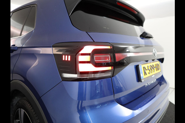 Volkswagen T-Cross 1.0 TSI R-Line 110pk 6bak| digital display| 18'LM-velgen| Climatronic
