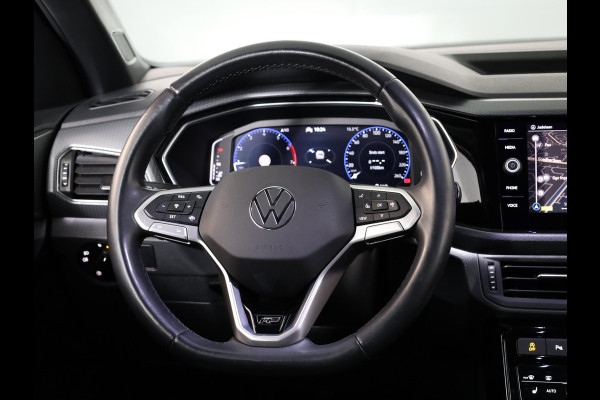 Volkswagen T-Cross 1.0 TSI R-Line 110pk 6bak| digital display| 18'LM-velgen| Climatronic