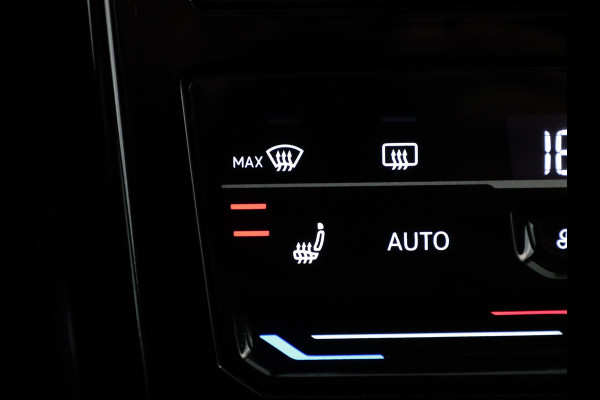 Volkswagen T-Cross 1.0 TSI R-Line 110pk 6bak| digital display| 18'LM-velgen| Climatronic