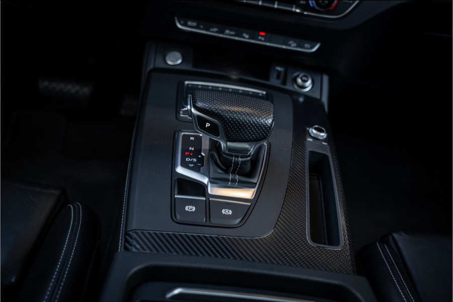 Audi Q5 55 TFSI e quattro Competition - RS Seats | Luchtv l Trekh | Pano l B&O | 360 Camera | ACC | HUD S-Line