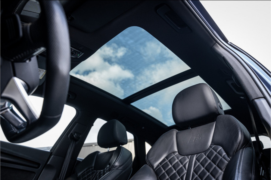 Audi Q5 55 TFSI e quattro Competition - RS Seats | Luchtv l Trekh | Pano l B&O | 360 Camera | ACC | HUD S-Line