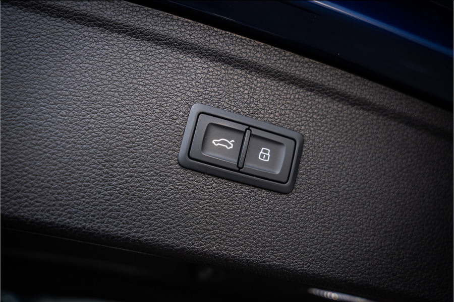 Audi Q5 55 TFSI e quattro Competition - RS Seats | Luchtv l Trekh | Pano l B&O | 360 Camera | ACC | HUD S-Line