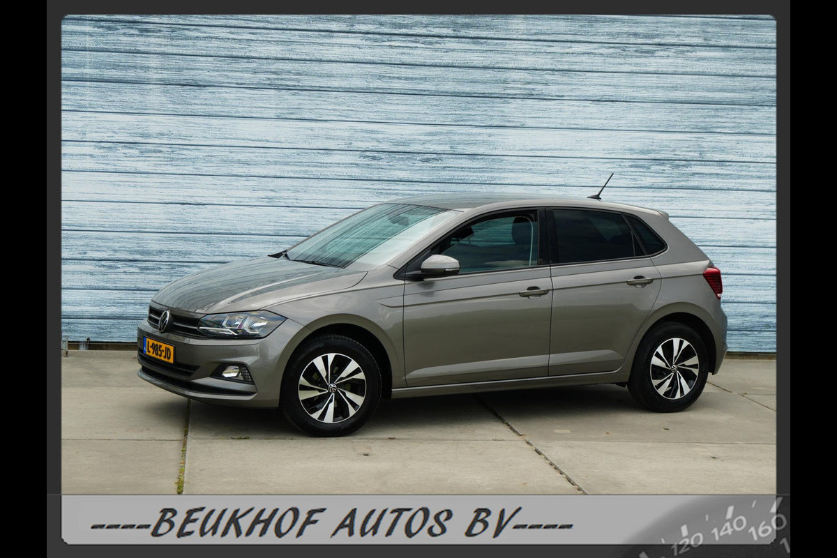 Volkswagen Polo 1.0 TSI Parkeersensor Carplay Navi Velgen Volkswagen Polo 1.0 TSI Parkeersensor Carplay Navi Velgen