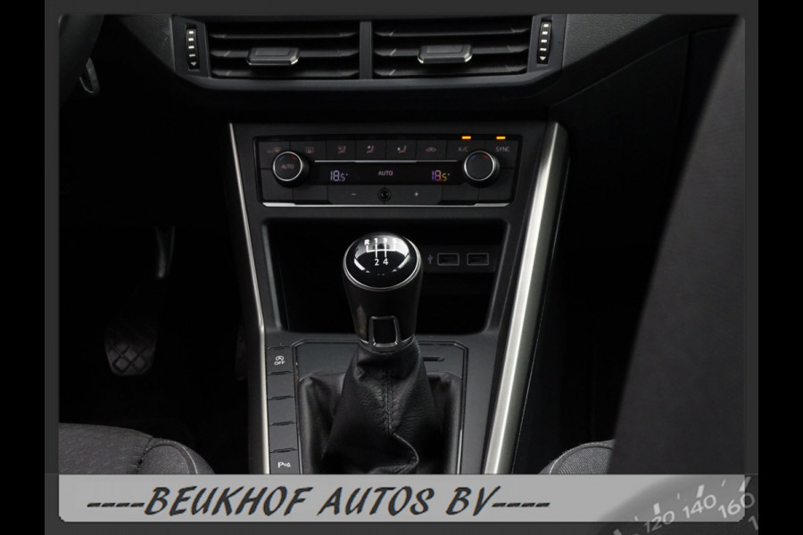 Volkswagen Polo 1.0 TSI Parkeersensor Carplay Navi Velgen