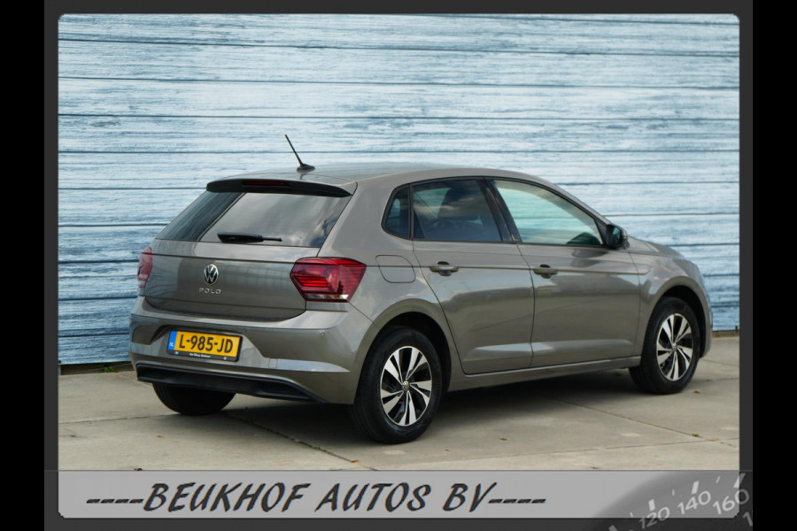 Volkswagen Polo 1.0 TSI Parkeersensor Carplay Navi Velgen
