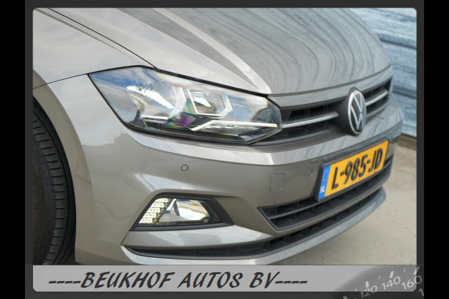 Volkswagen Polo 1.0 TSI Parkeersensor Carplay Navi Velgen
