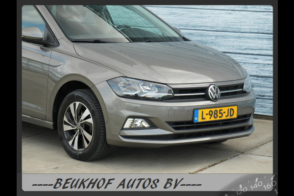 Volkswagen Polo 1.0 TSI Parkeersensor Carplay Navi Velgen