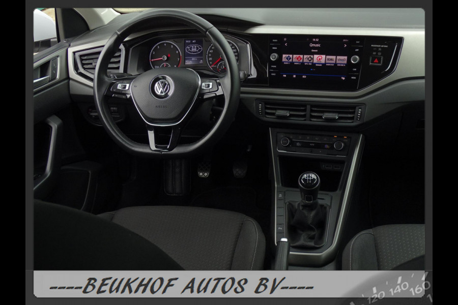 Volkswagen Polo 1.0 TSI Parkeersensor Carplay Navi Velgen