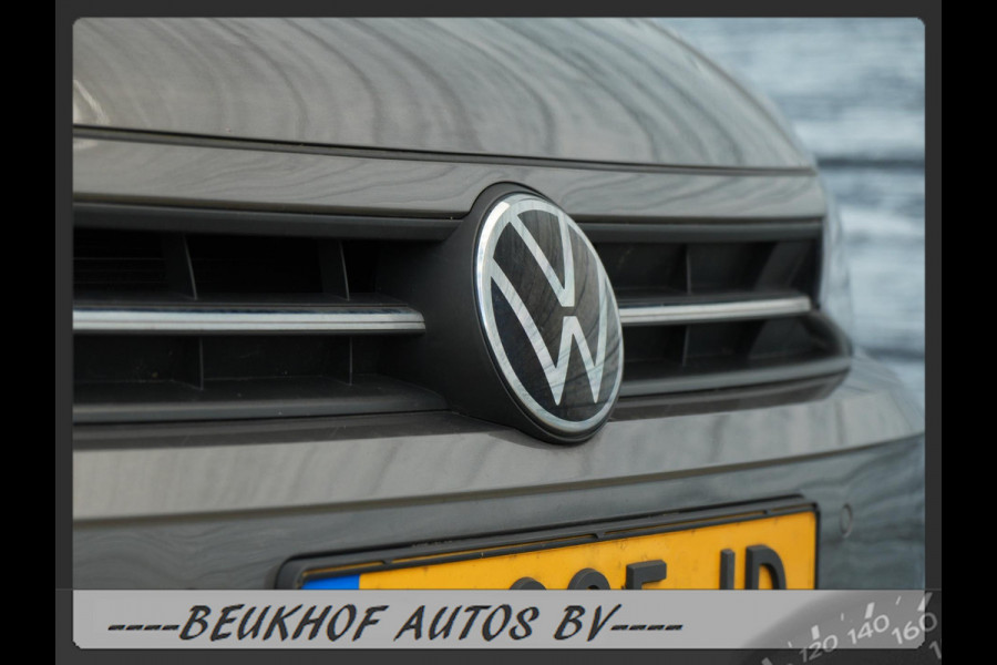 Volkswagen Polo 1.0 TSI Parkeersensor Carplay Navi Velgen