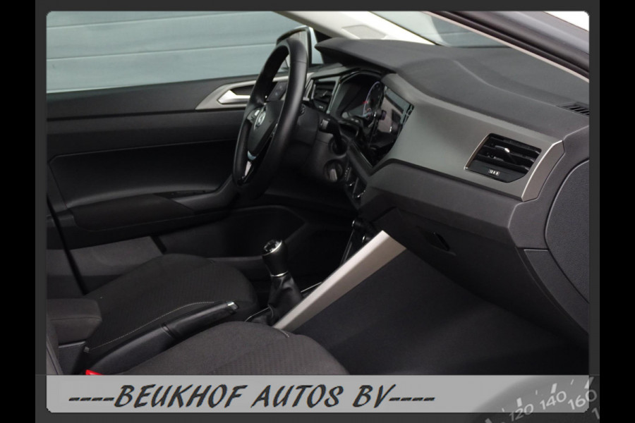 Volkswagen Polo 1.0 TSI Parkeersensor Carplay Navi Velgen