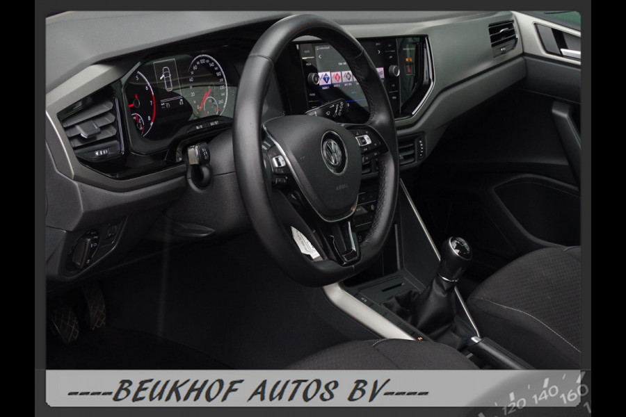 Volkswagen Polo 1.0 TSI Parkeersensor Carplay Navi Velgen