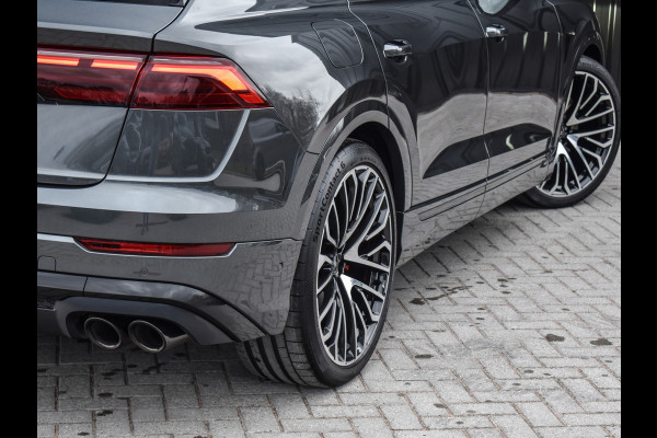 Audi Q8 55TFSI e QUATTRO PRO LINE S COMPETITION | S-SEATS | PANORAMADAK | 4 WIEL BESTURING | B&O SOUND | HEAD-UP | LUCHTVERING | DAB+ |