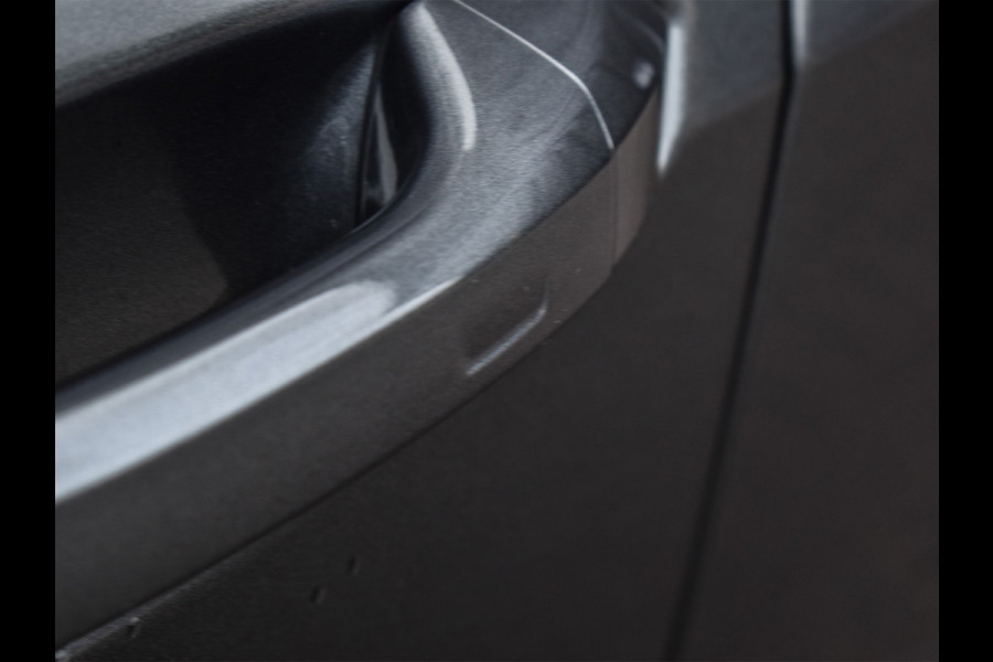 Audi Q8 55TFSI e QUATTRO PRO LINE S COMPETITION | S-SEATS | PANORAMADAK | 4 WIEL BESTURING | B&O SOUND | HEAD-UP | LUCHTVERING | DAB+ |