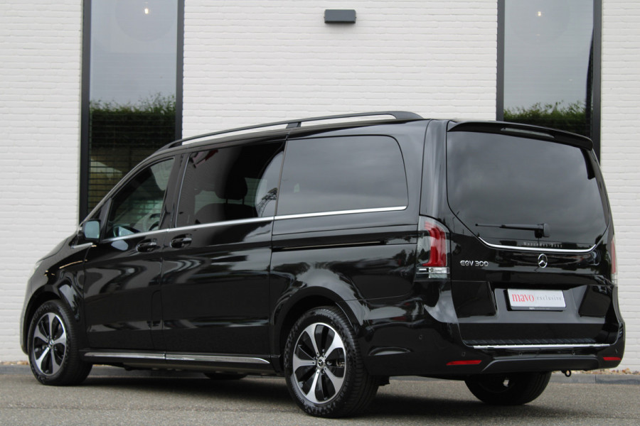 Mercedes-Benz Eqv 300 L2 / AMG / New Model / 7/8-Persoons / Luchtvering / Led / Electr Stoelen / Vol Opties / NIEUW!!