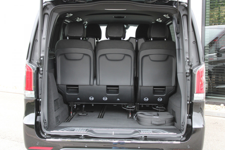 Mercedes-Benz Eqv 300 L2 / AMG / New Model / 7/8-Persoons / Luchtvering / Led / Electr Stoelen / Vol Opties / NIEUW!!