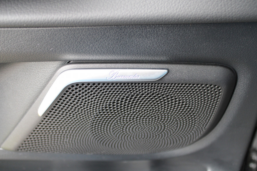 Mercedes-Benz Eqv 300 L2 / AMG / New Model / 7/8-Persoons / Luchtvering / Led / Electr Stoelen / Vol Opties / NIEUW!!