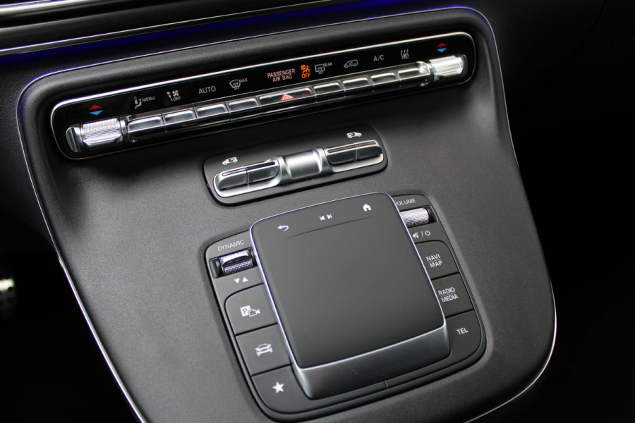 Mercedes-Benz Eqv 300 L2 / AMG / New Model / 7/8-Persoons / Luchtvering / Led / Electr Stoelen / Vol Opties / NIEUW!!