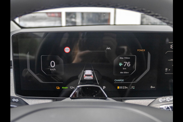 Kia EV3 Plus 58.3 kWh | Uit voorraad leverbaar | Navi | 17" | Adapt. Cruise | Clima | PDC | Dakrails | Stoel&Stuurverw. | Priv Glass | BSM | Private Lease € 516,- Actie !