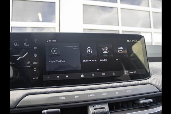 Kia EV3 Plus 58.3 kWh | Uit voorraad leverbaar | Navi | 17" | Adapt. Cruise | Clima | PDC | Dakrails | Stoel&Stuurverw. | Priv Glass | BSM | Private Lease € 516,- Actie !