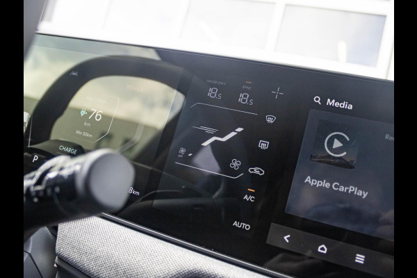 Kia EV3 Plus 58.3 kWh | Uit voorraad leverbaar | Navi | 17" | Adapt. Cruise | Clima | PDC | Dakrails | Stoel&Stuurverw. | Priv Glass | BSM | Private Lease € 516,- Actie !