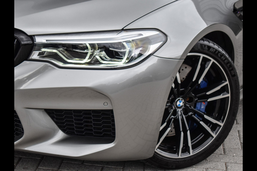 BMW 5 Serie M5 | COMFORT ACCESS | M-SPORT UITLAAT | CARBON DAK | HARMAN/KARDON | LED | 360 CAMERA | CARPLAY | 4-ZONE CLIMATE | M-PERFORMANCE